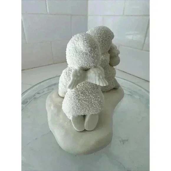 Snowbabies We’re Planting The Starry Pines Department 56 4” X 5 1/2” Figurine - Picture 3 of 10